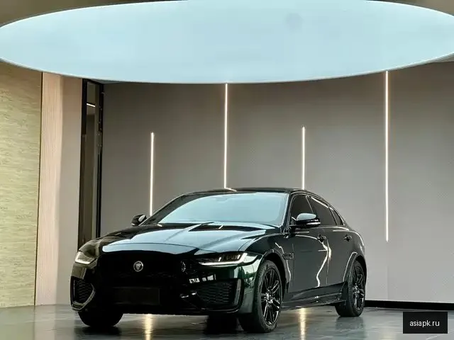 Jaguar XE