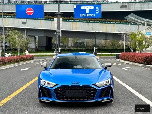 Audi R8