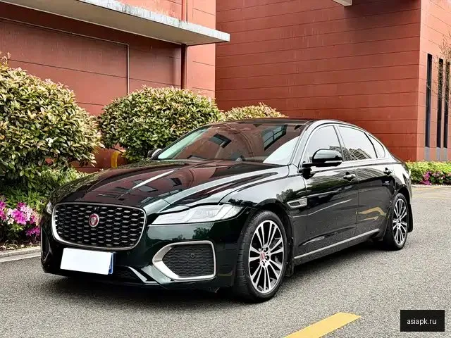 Jaguar XF