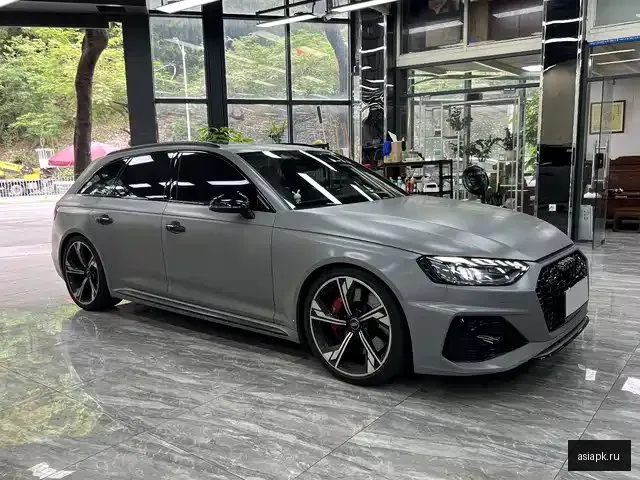 Audi RS4