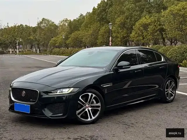 Jaguar XE