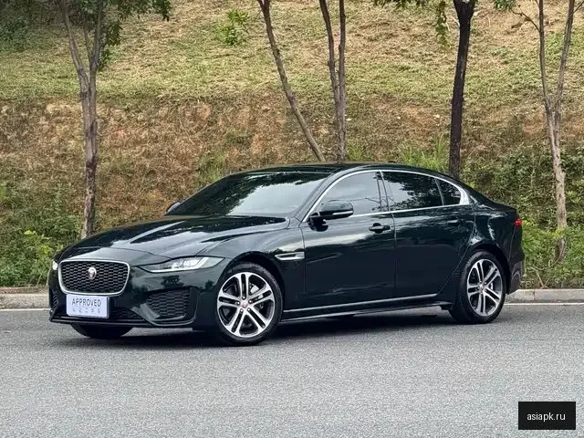Jaguar XE