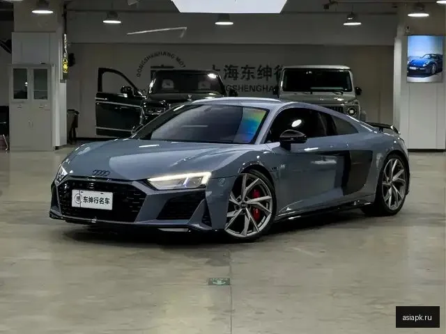 Audi R8