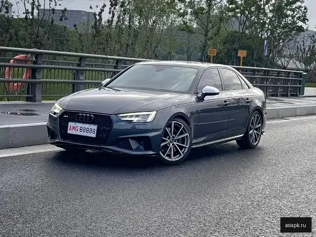 Audi S4