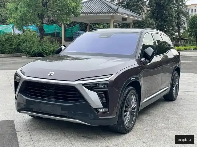 Nio ES8