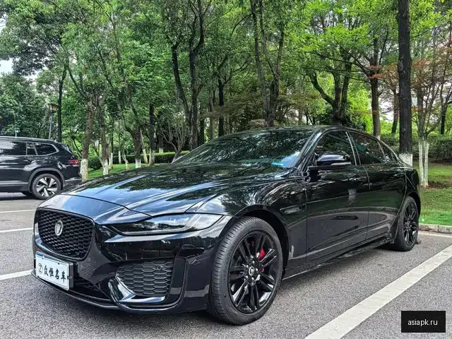 Jaguar XE