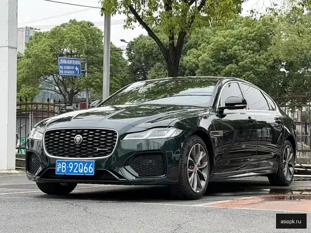 Jaguar XF