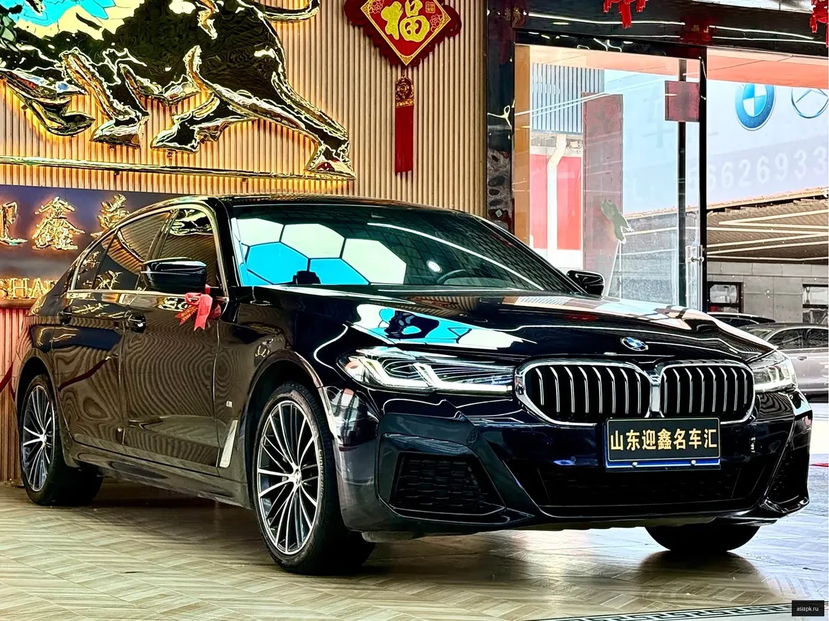 BMW 5-Series 4