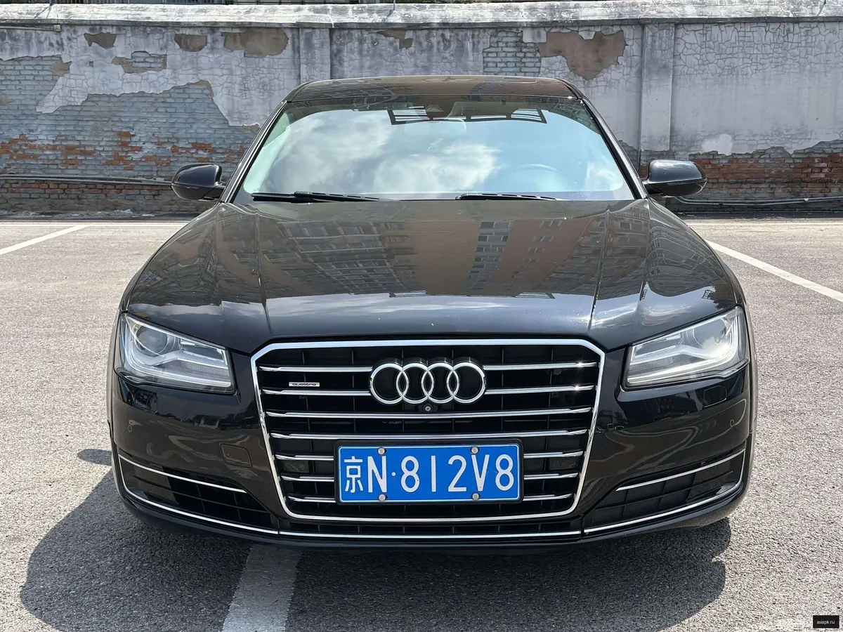 Audi A8 2