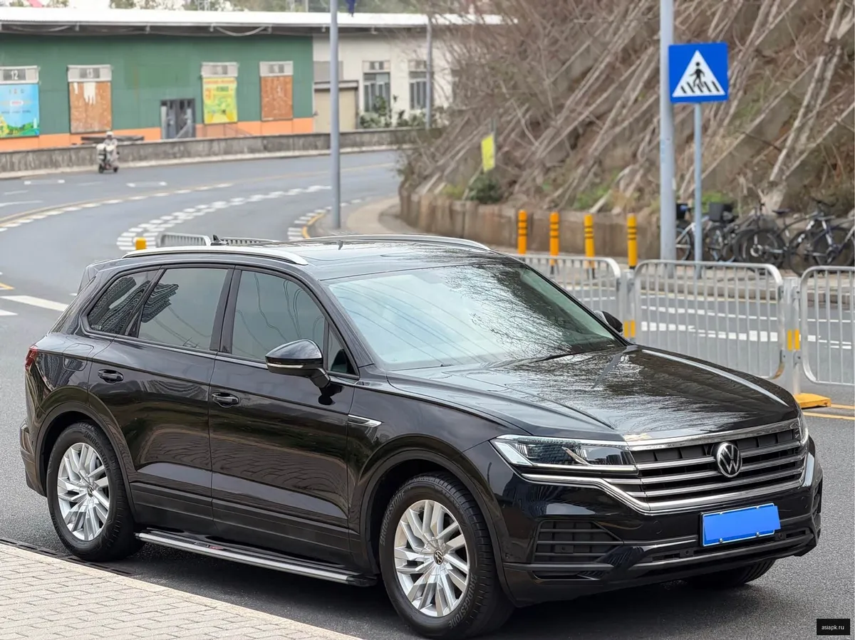 Volkswagen Touareg 3