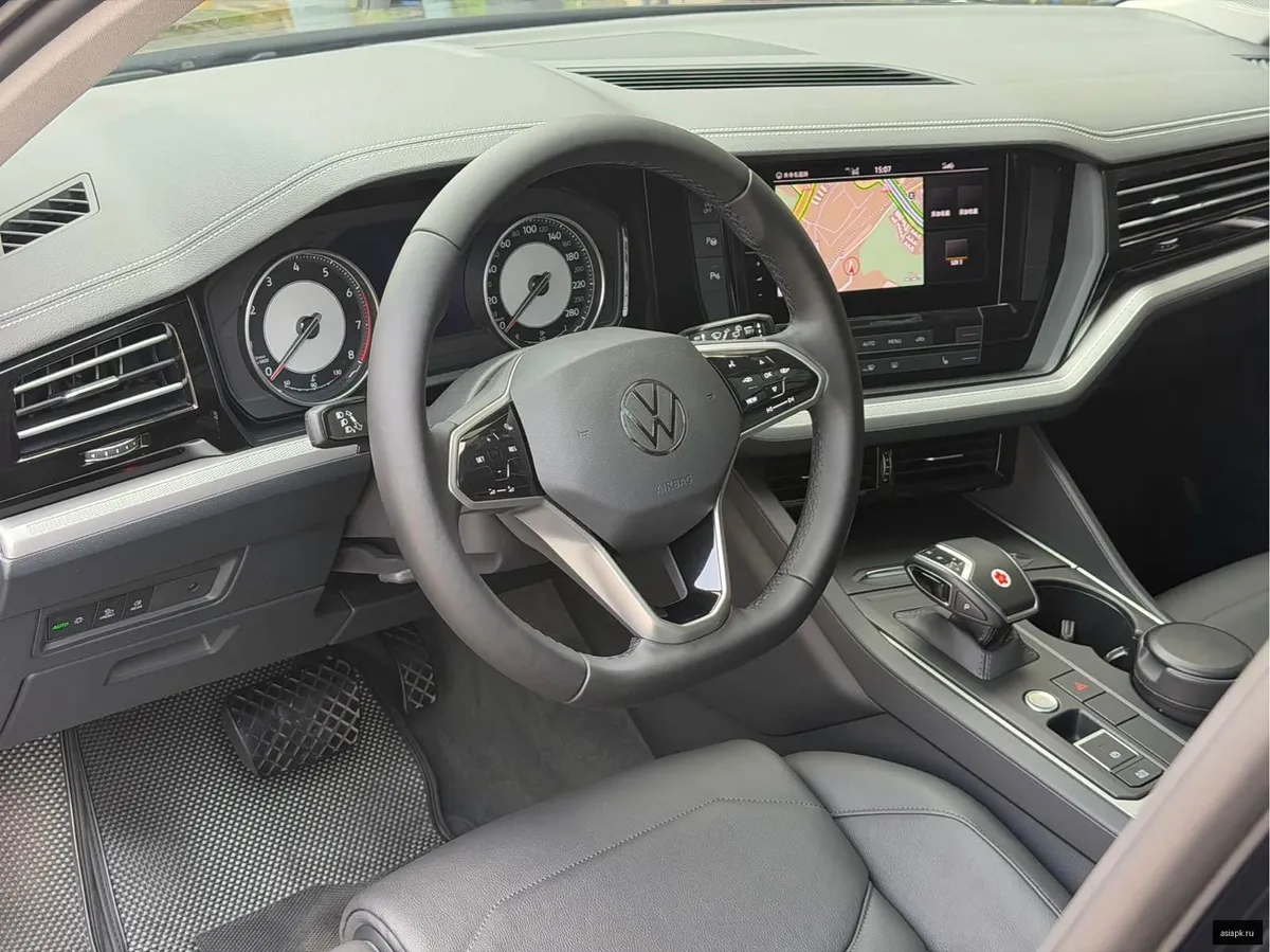 Volkswagen Touareg 5
