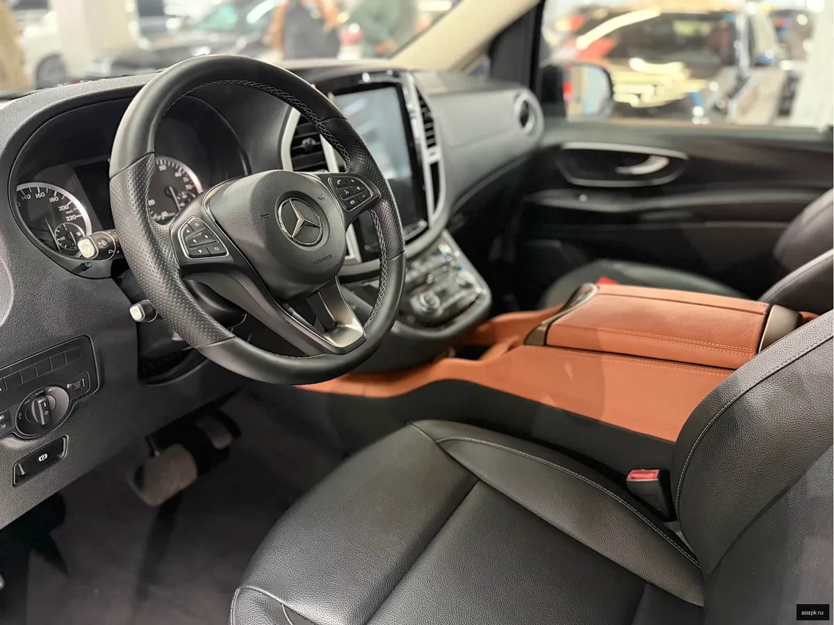Mercedes-Benz Vito 5