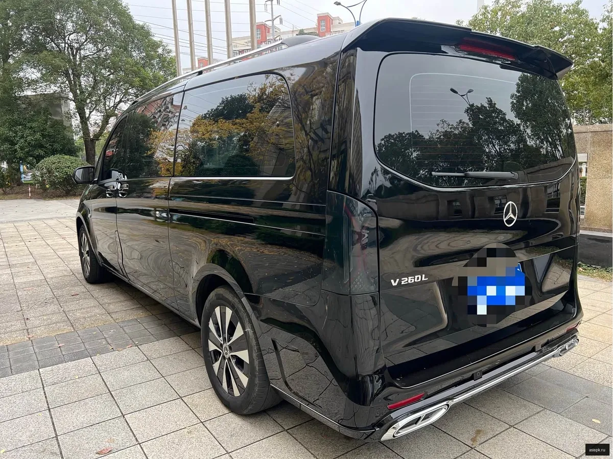 Mercedes-Benz Vito 4