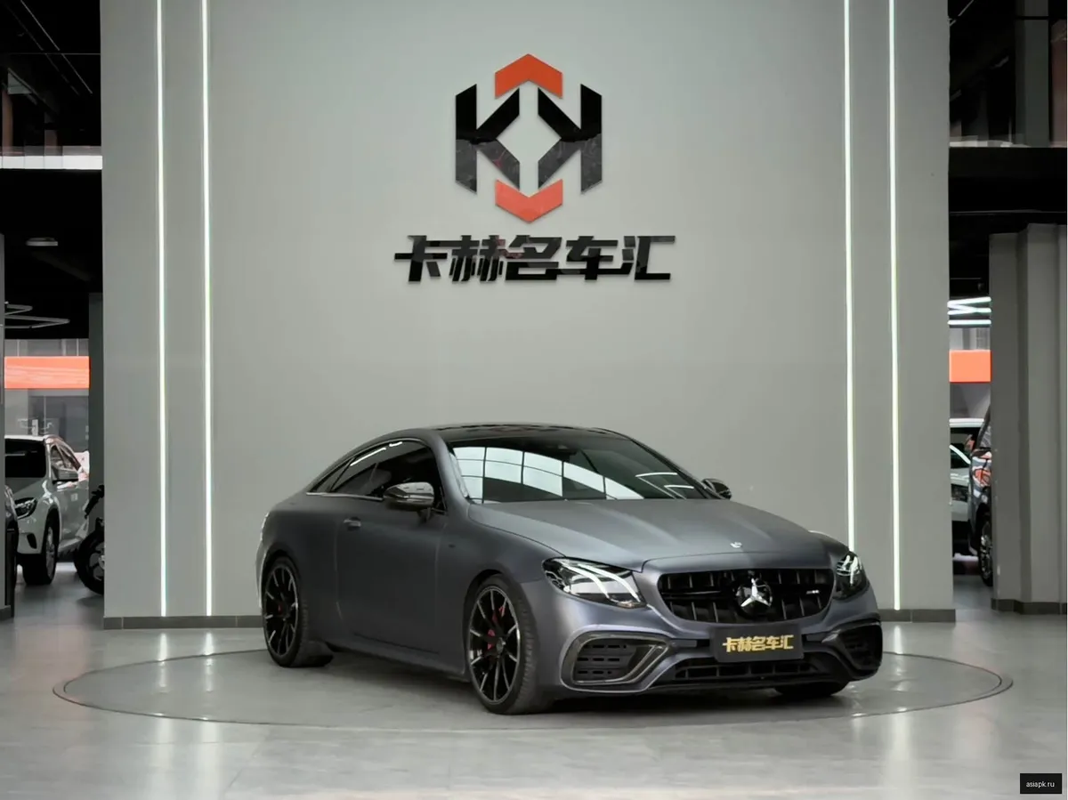Mercedes-Benz E-Class 3