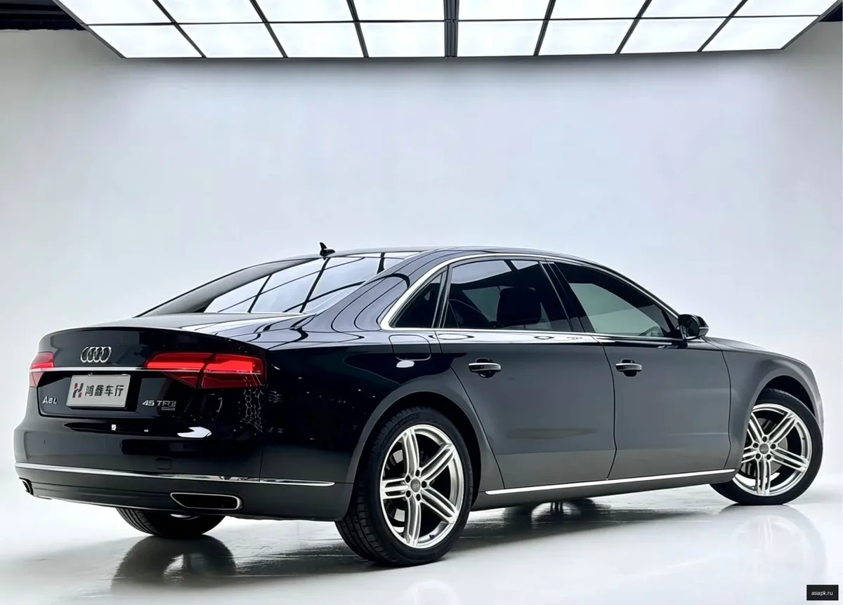 Audi A8 4