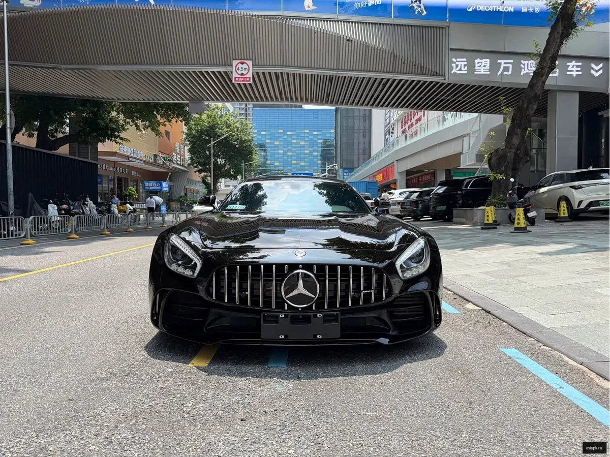 Mercedes-Benz AMG GT 2