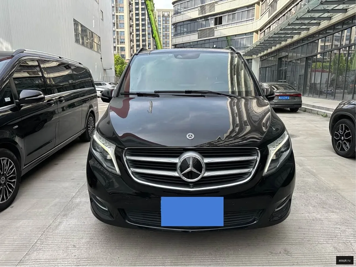 Mercedes-Benz V-Class 2