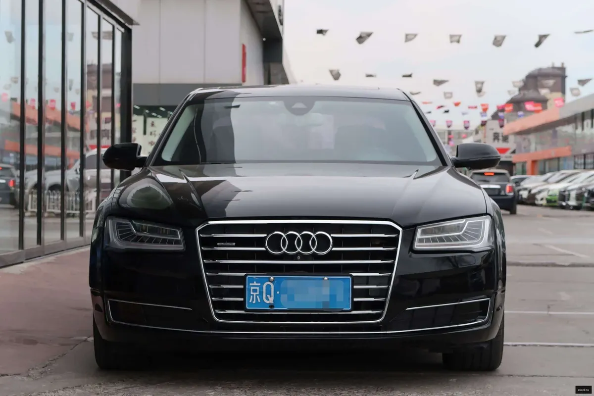 Audi A8 2