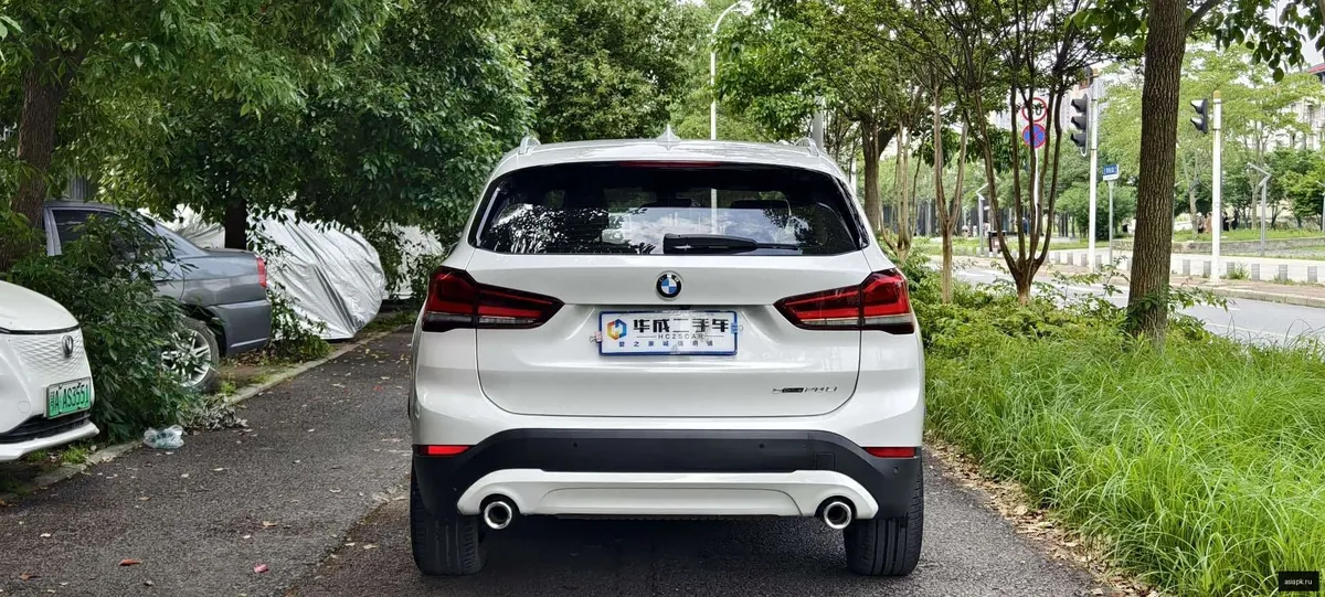 BMW X1 6