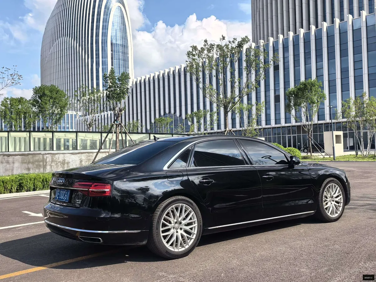 Audi A8 4