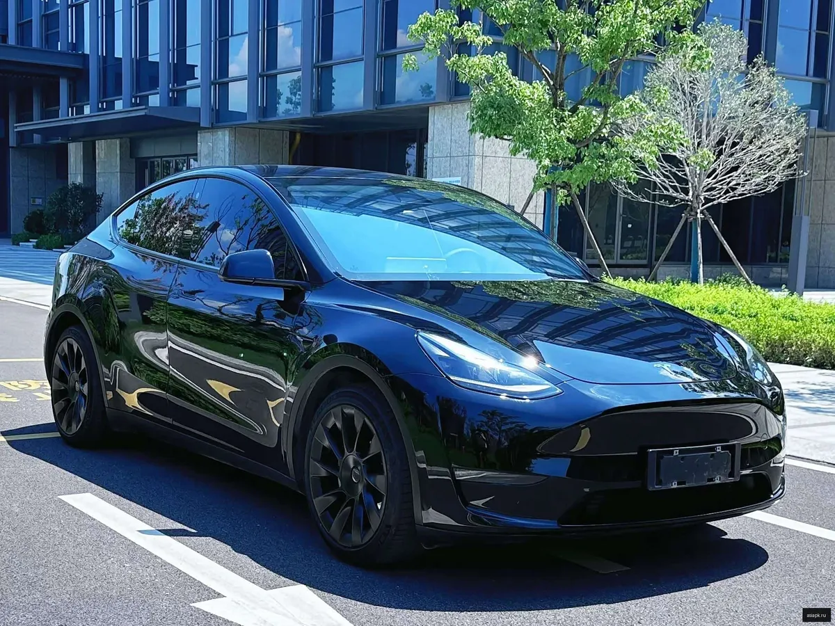 tesla Model Y 3