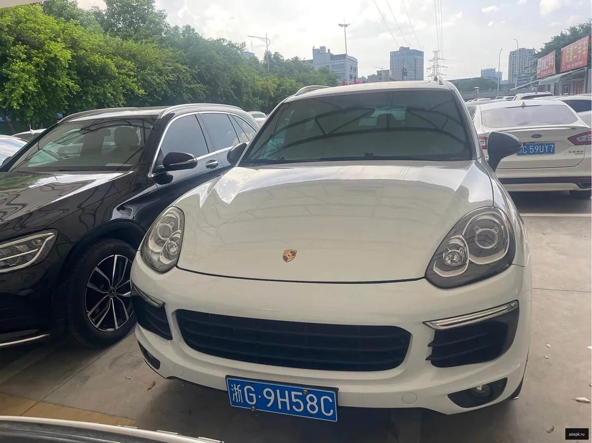 Porsche Cayenne 2