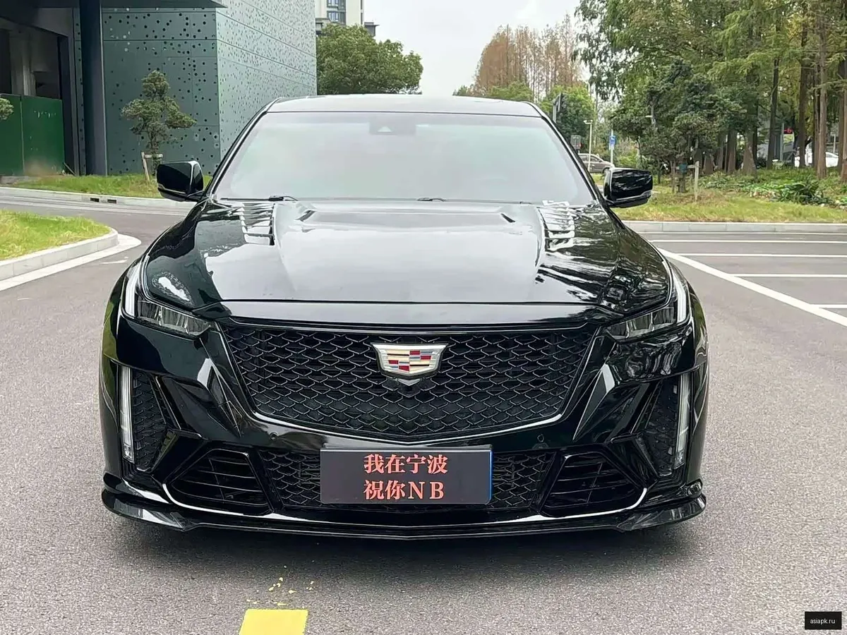 Cadillac CT5 2