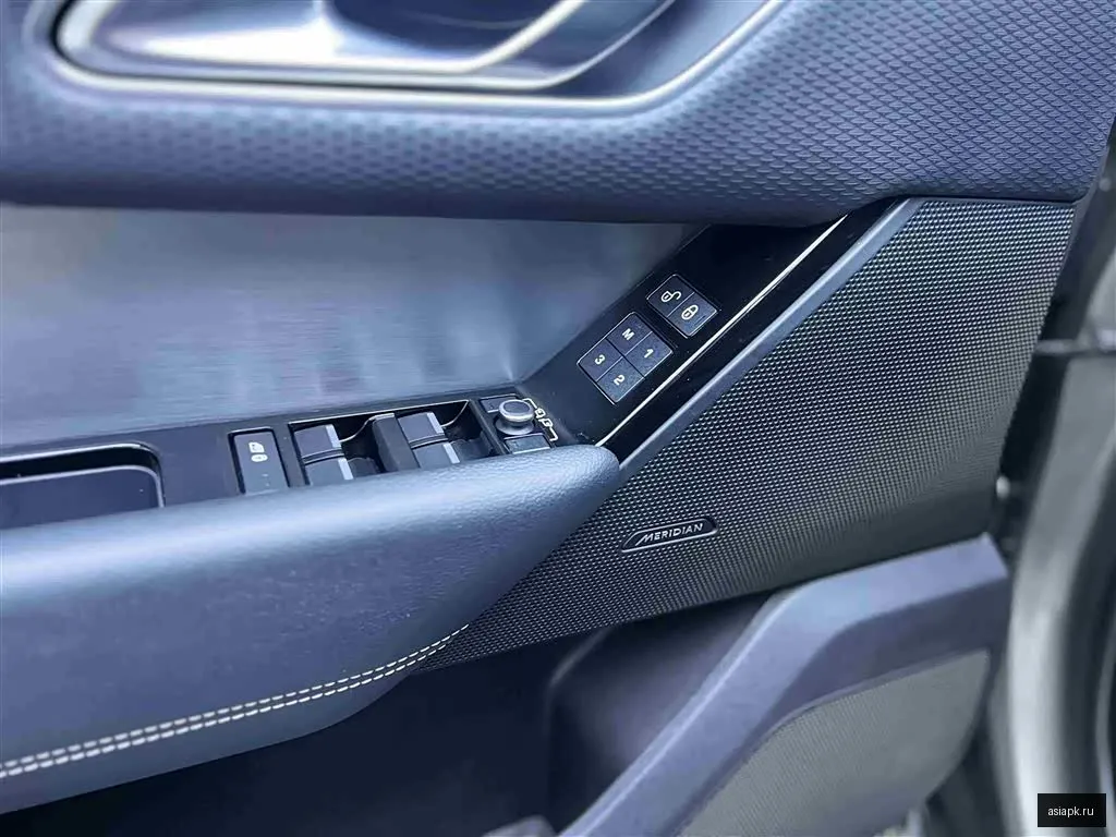 Land Rover Range Rover Velar 5