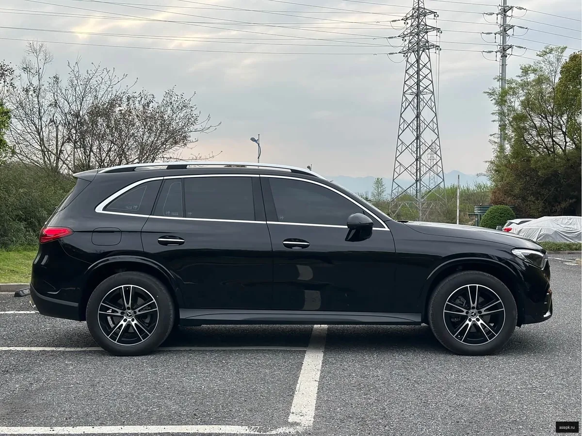Mercedes-Benz GLC-Class AMG 4