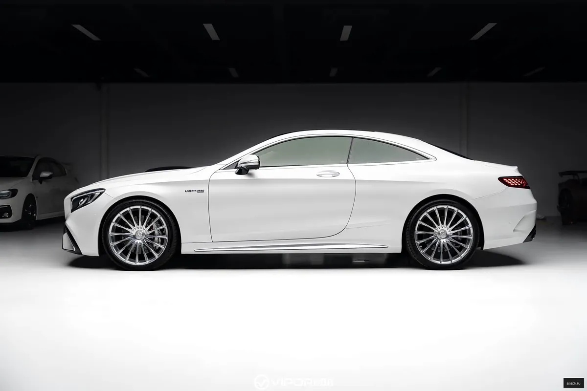 Mercedes-Benz S-Class 5