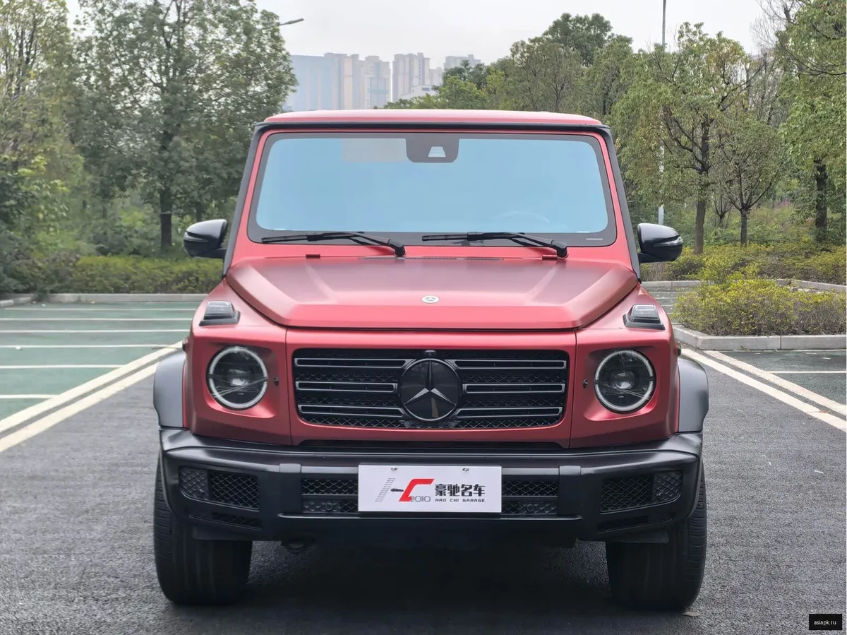 Mercedes-Benz G-Class 2