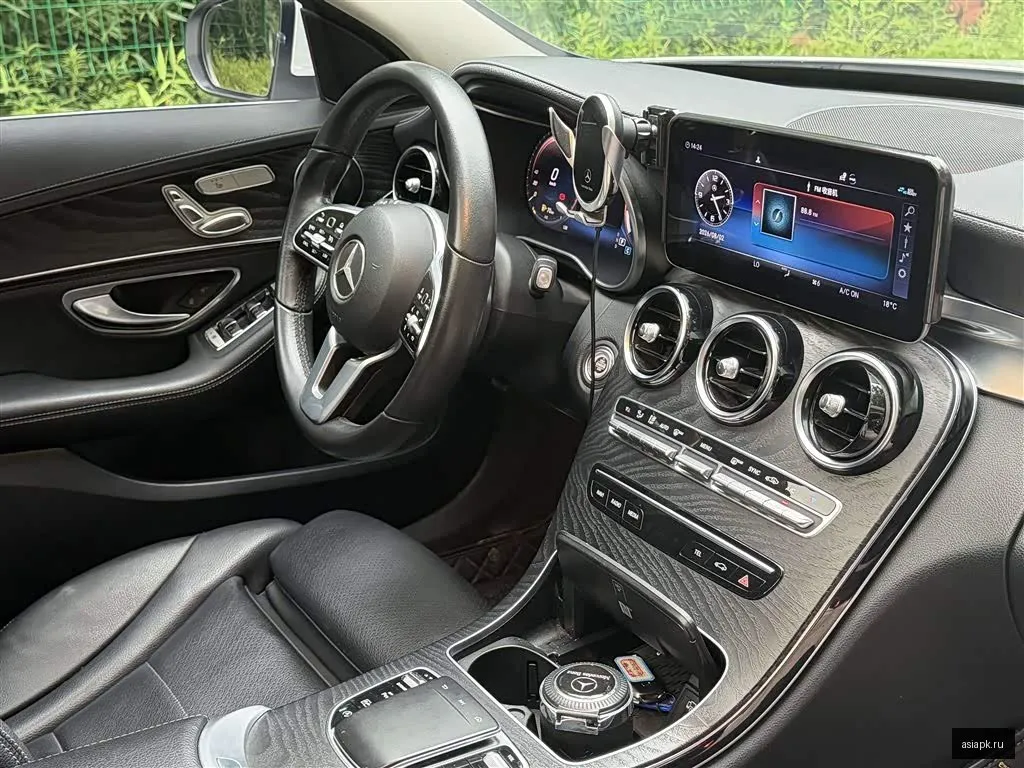 Mercedes-Benz C-Class 6