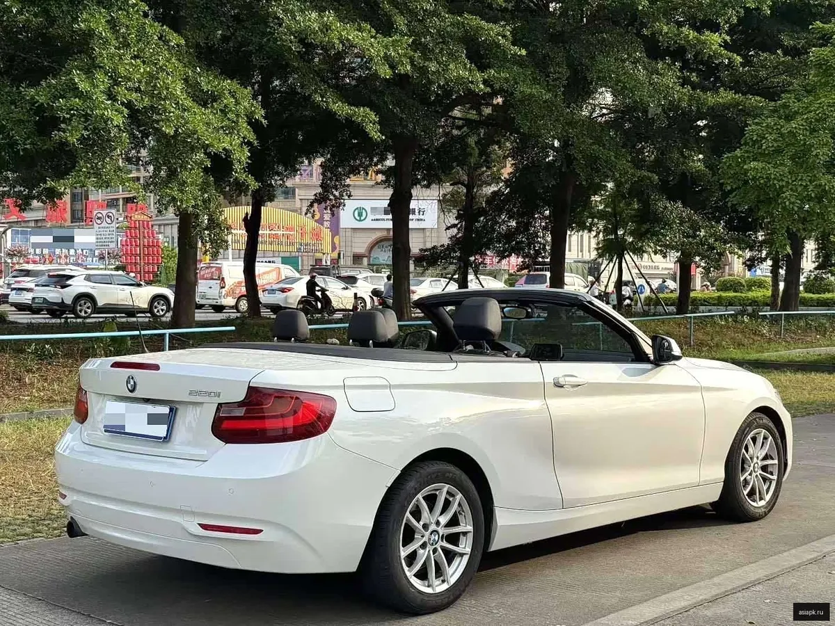 BMW 2-Series 6