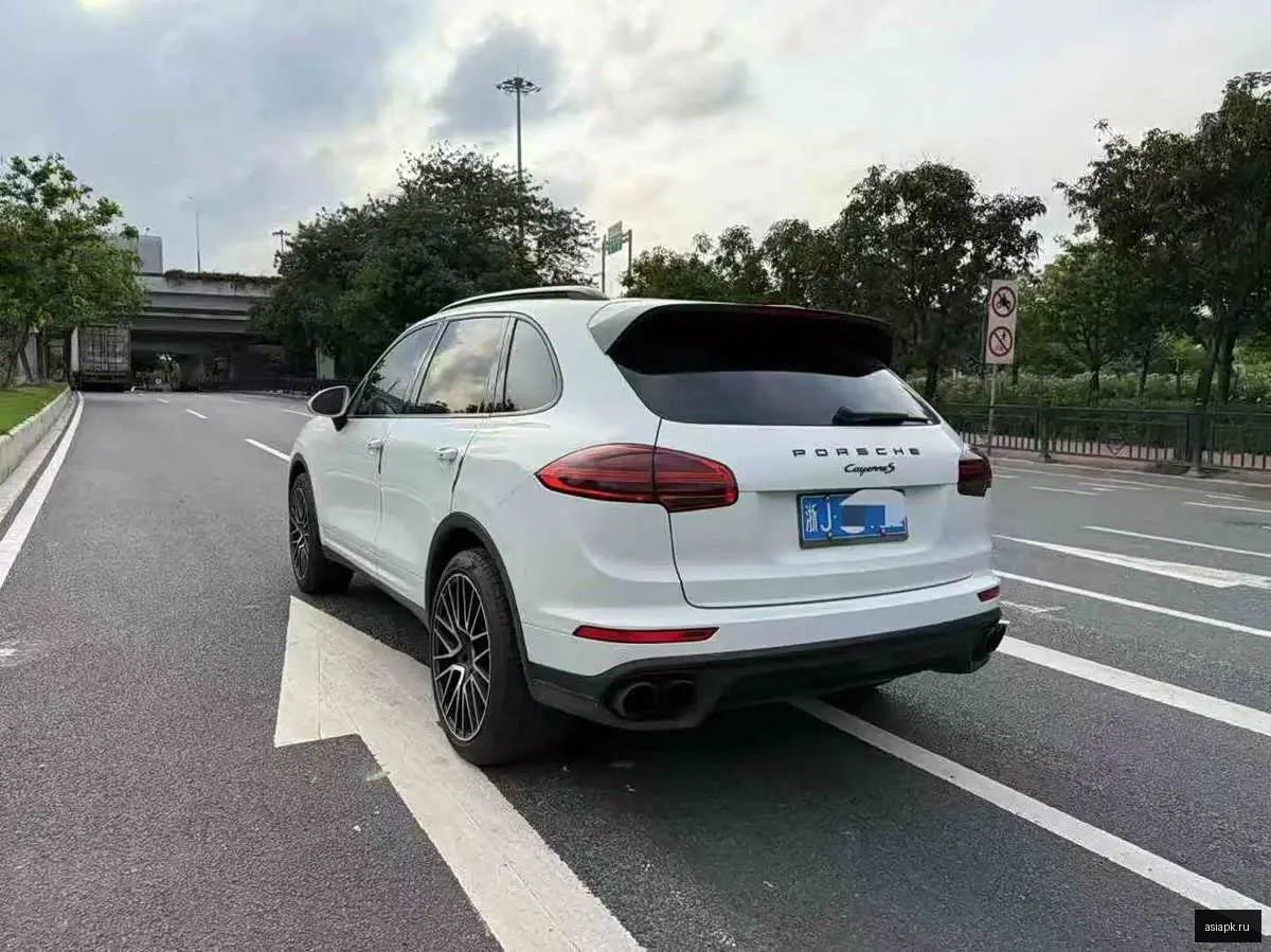 Porsche Cayenne 4