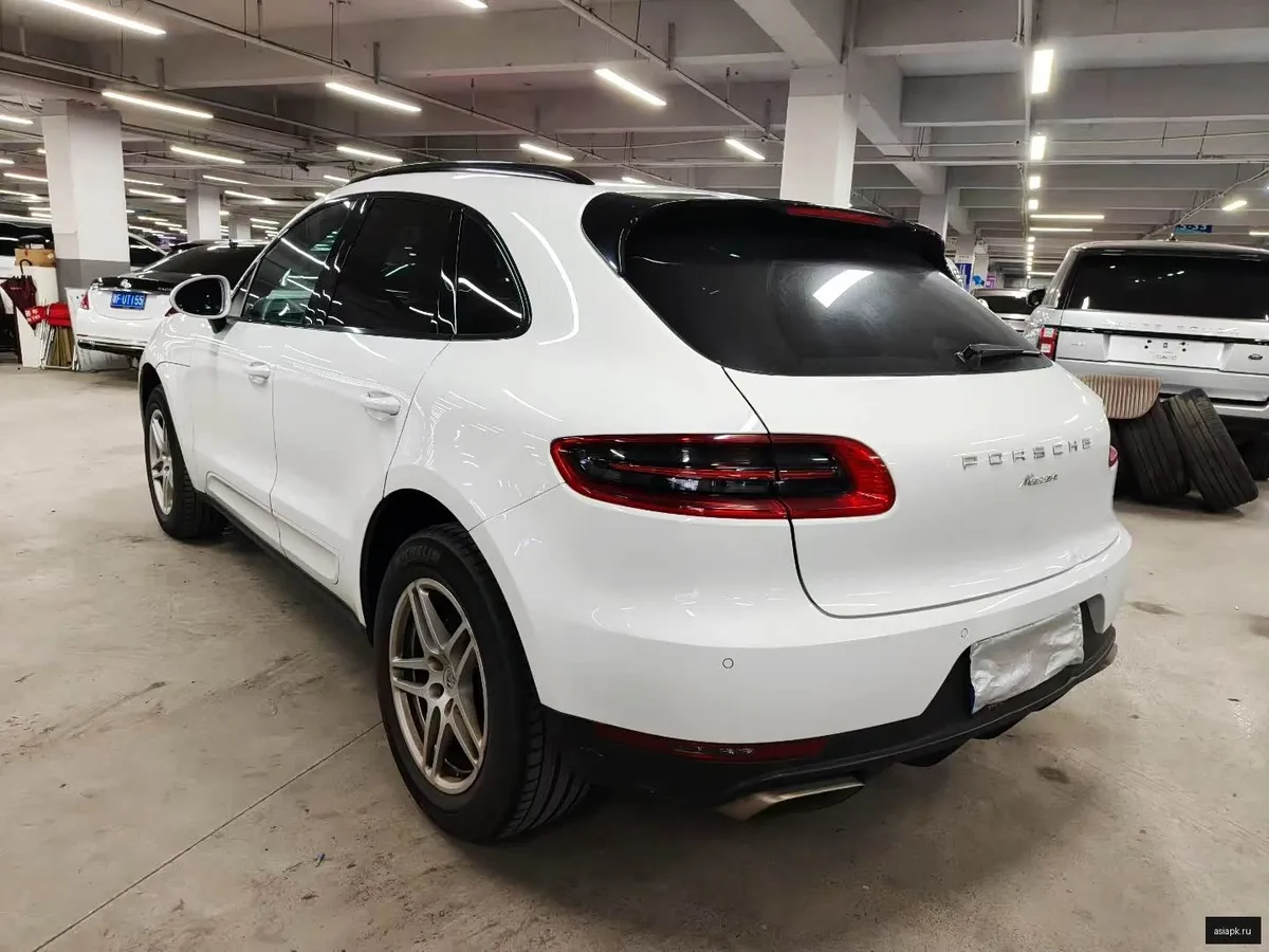 Porsche Macan 6