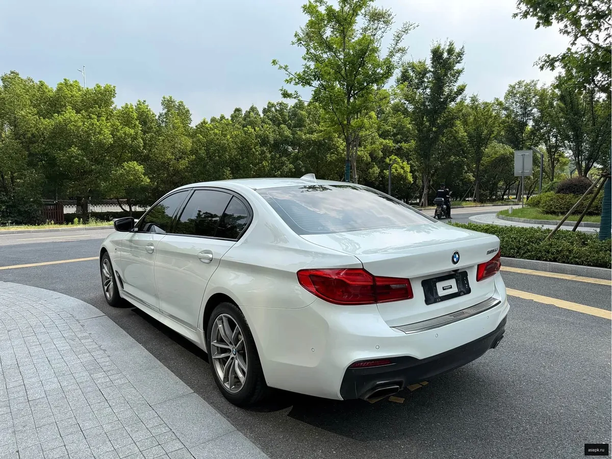 BMW 5-Series 5