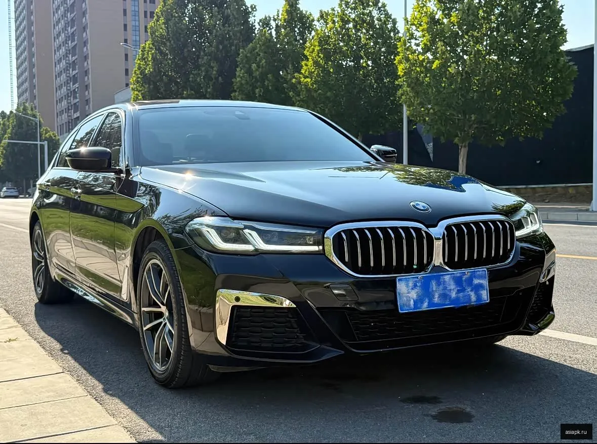 BMW 5-Series 3