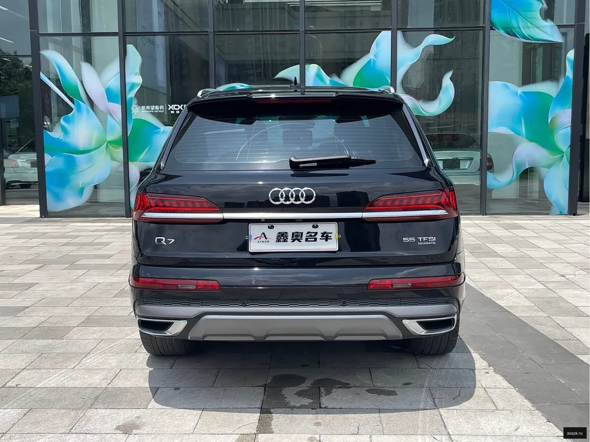 Audi Q7 5