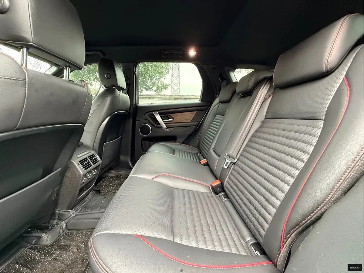 Land Rover Discovery Sport 6