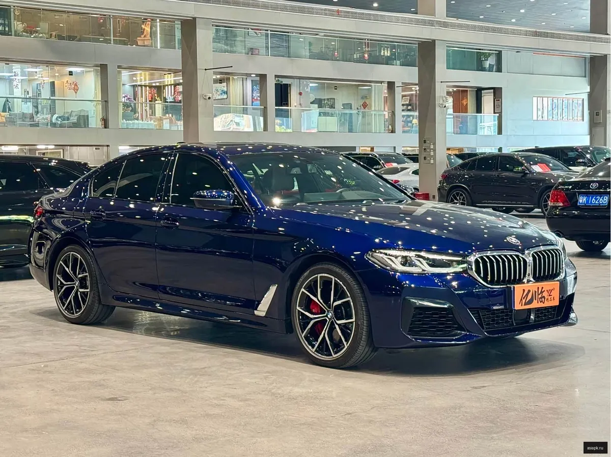BMW 5-Series 3