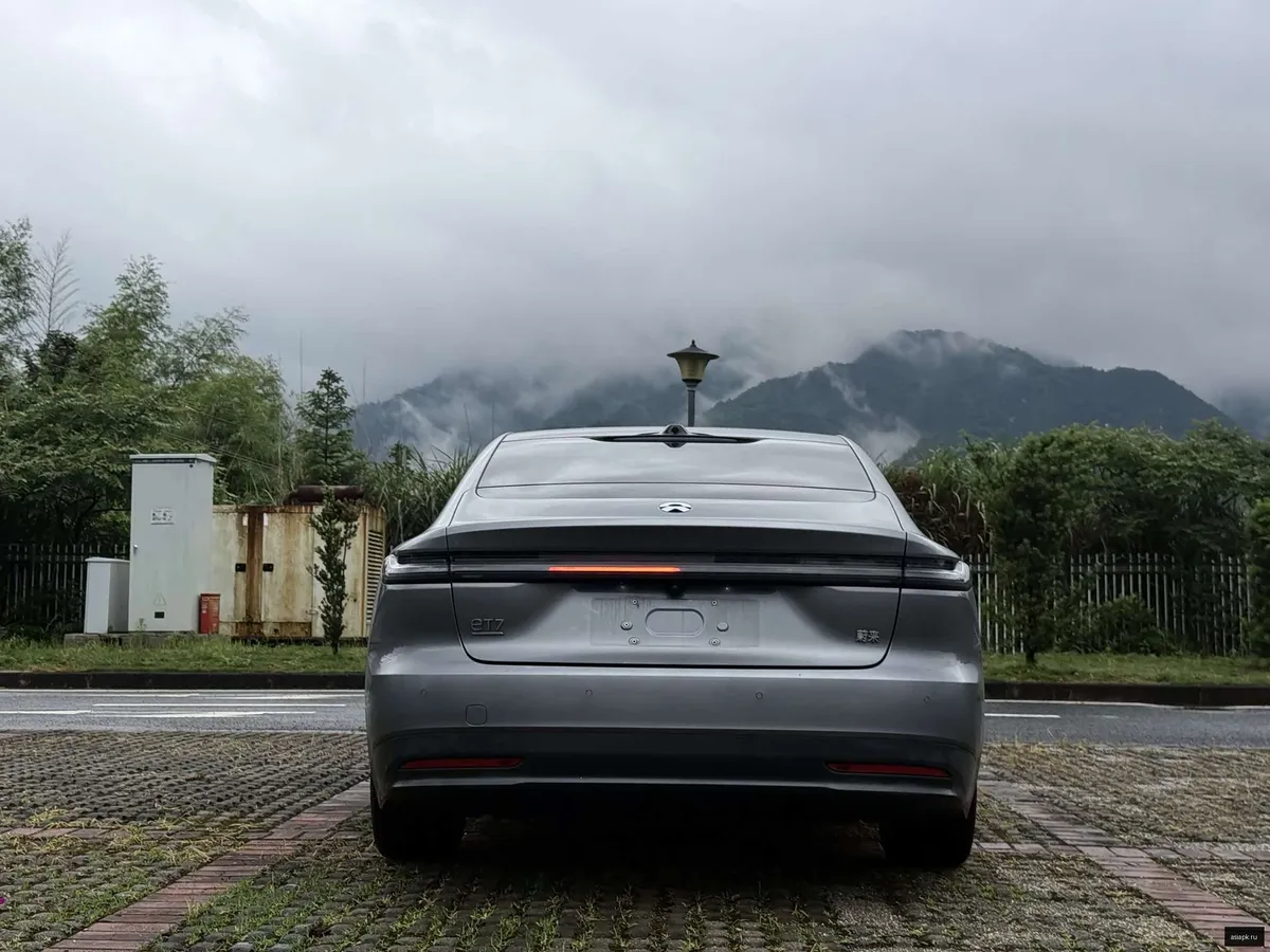 nio ET7 5