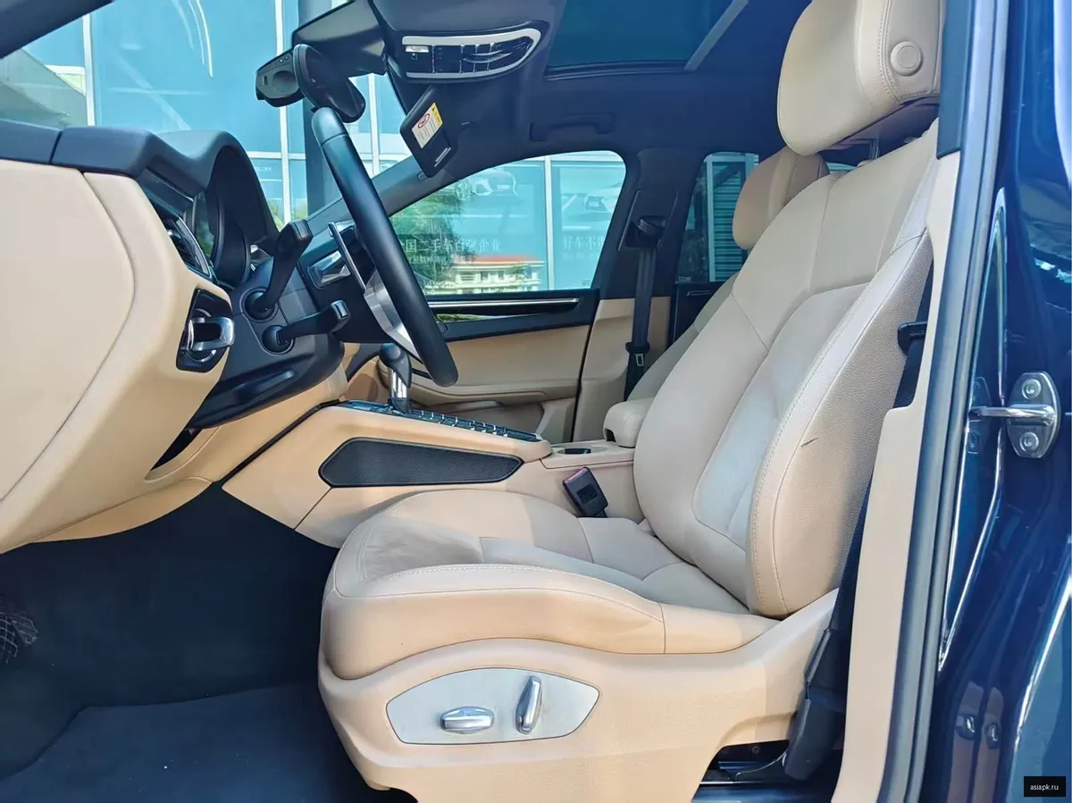 Porsche Macan 4