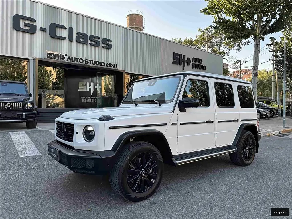 Mercedes-Benz G-Class