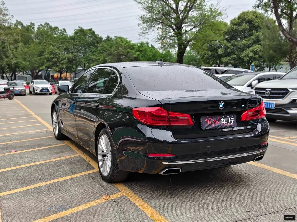 BMW 5-Series 6
