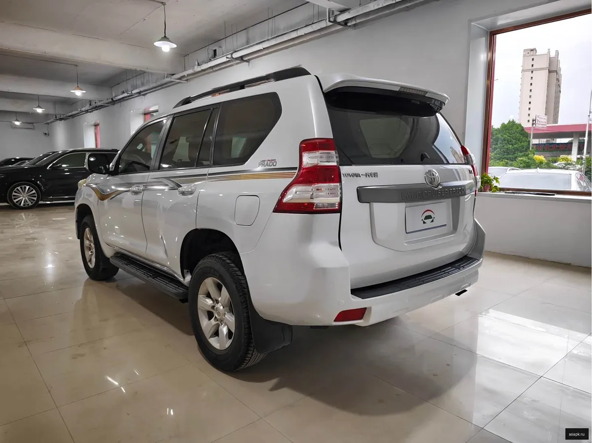 Toyota Land Cruiser Prado 4