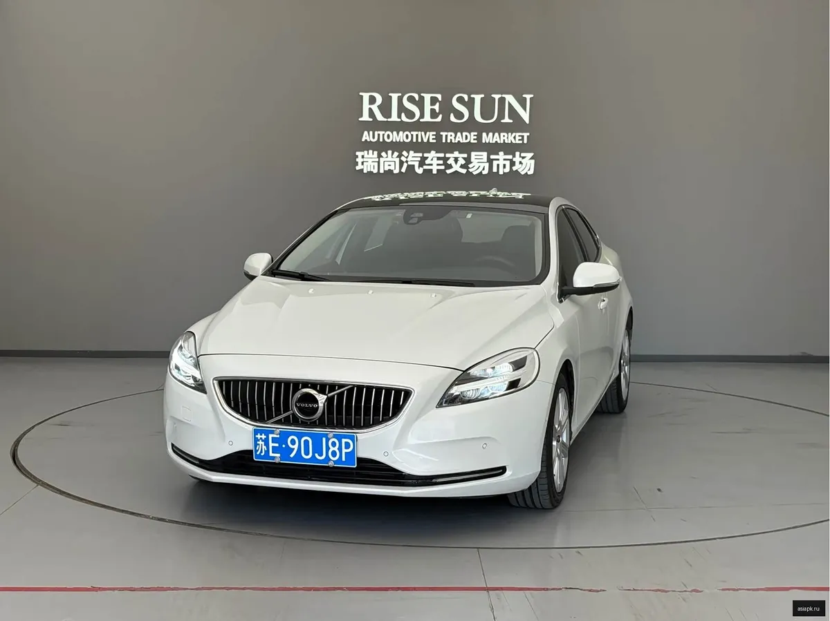 Volvo V40
