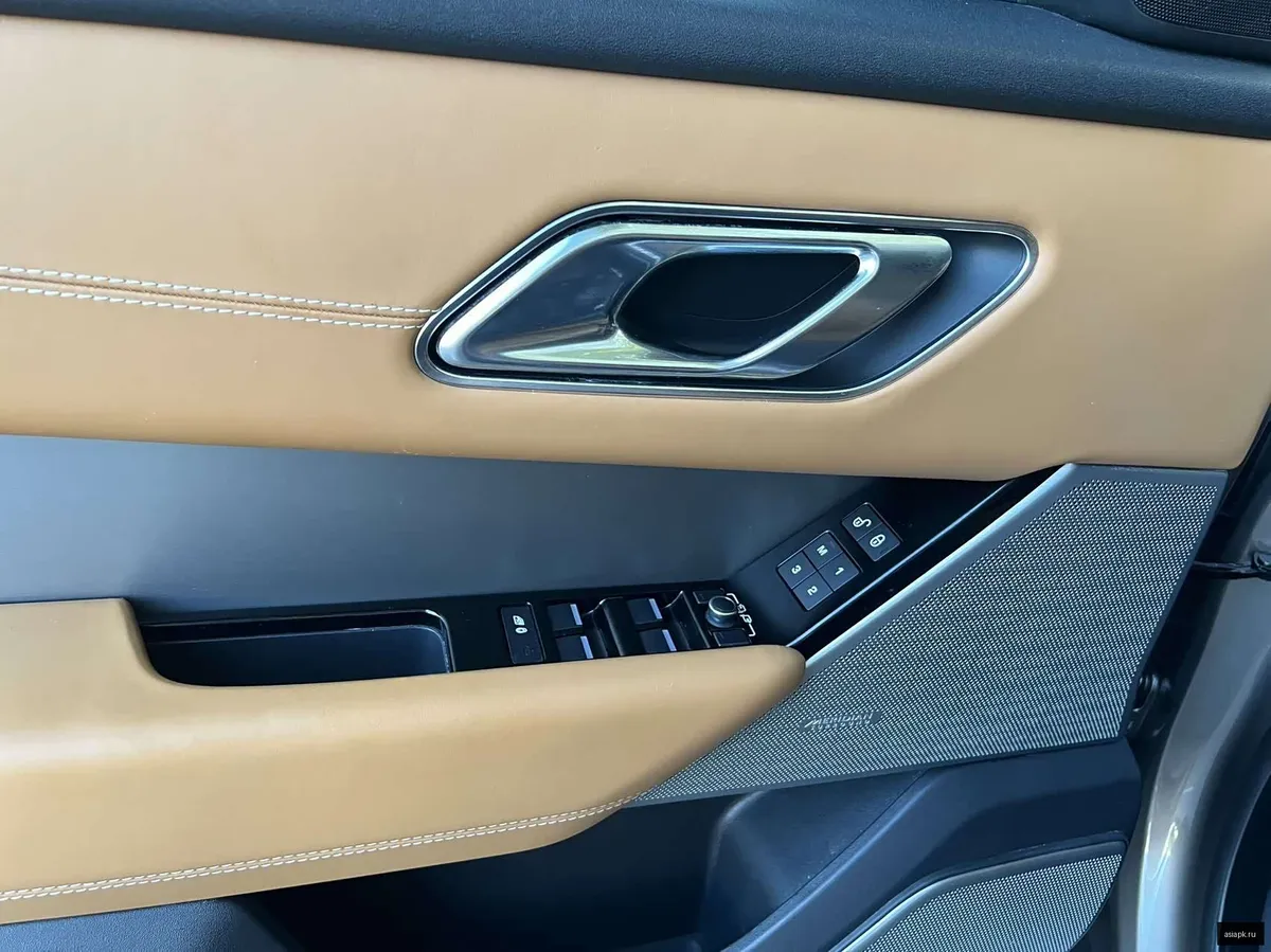 Land Rover Range Rover Velar 5