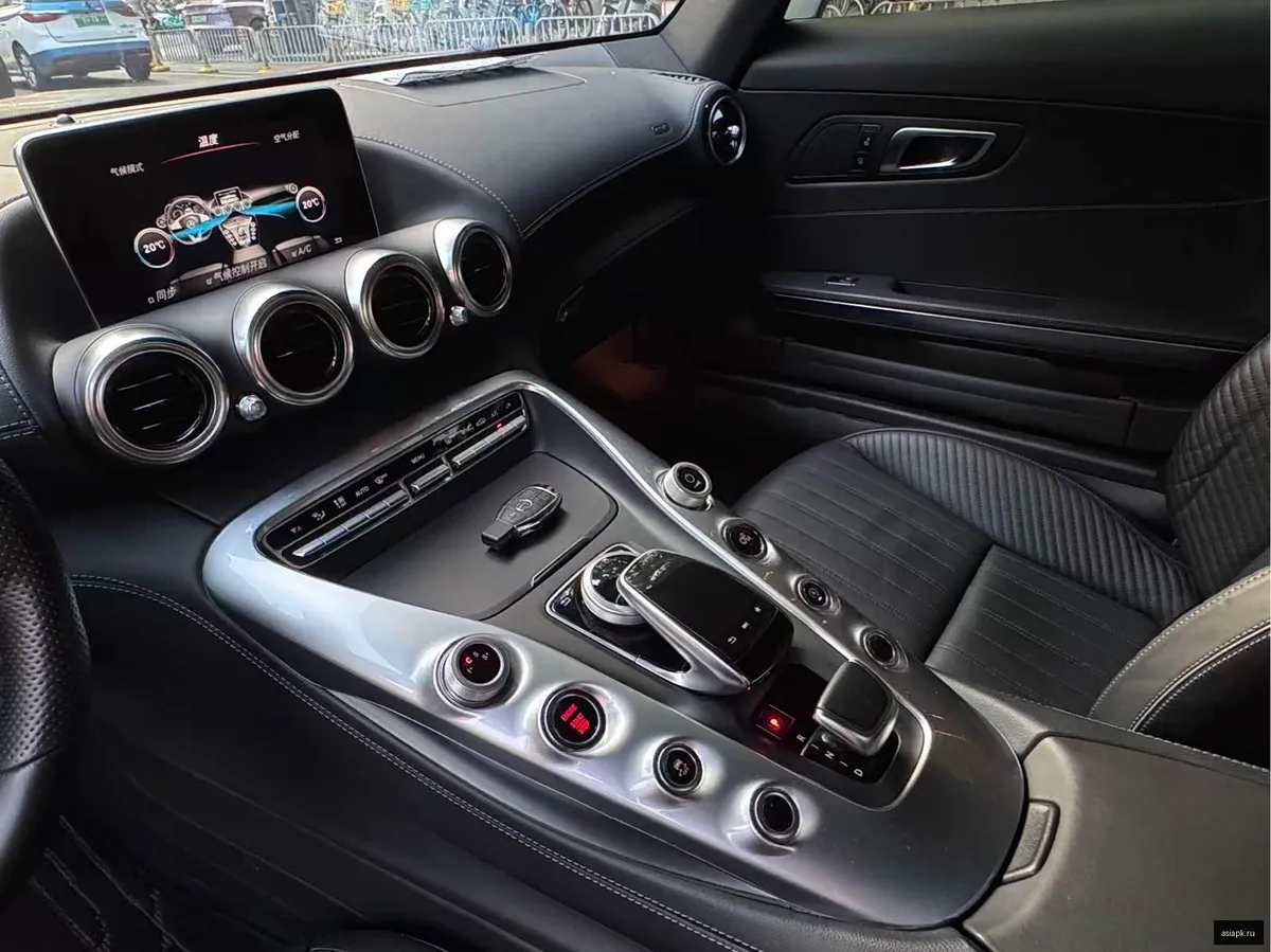 Mercedes-Benz AMG GT 6