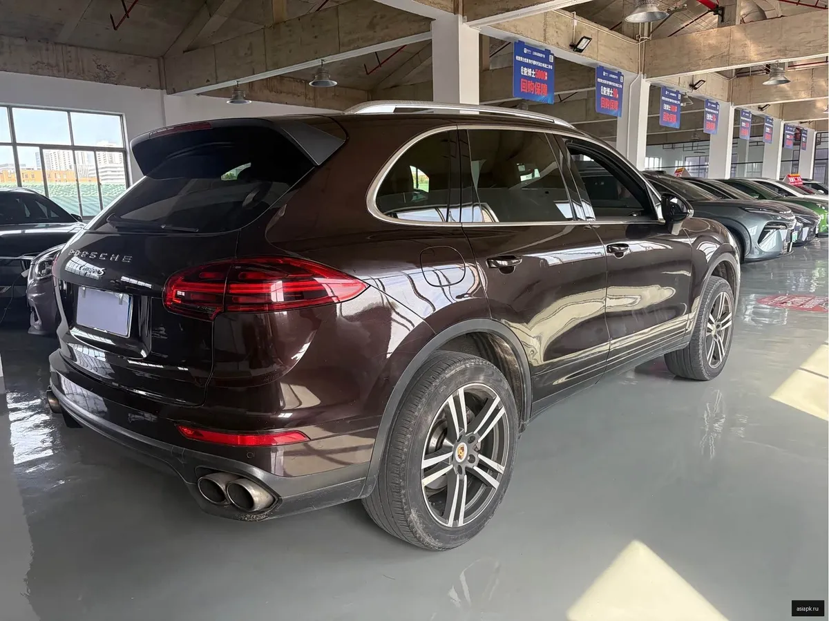 Porsche Cayenne 6