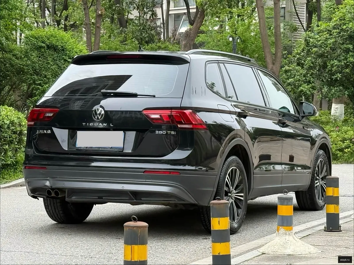 Volkswagen Tiguan L 6
